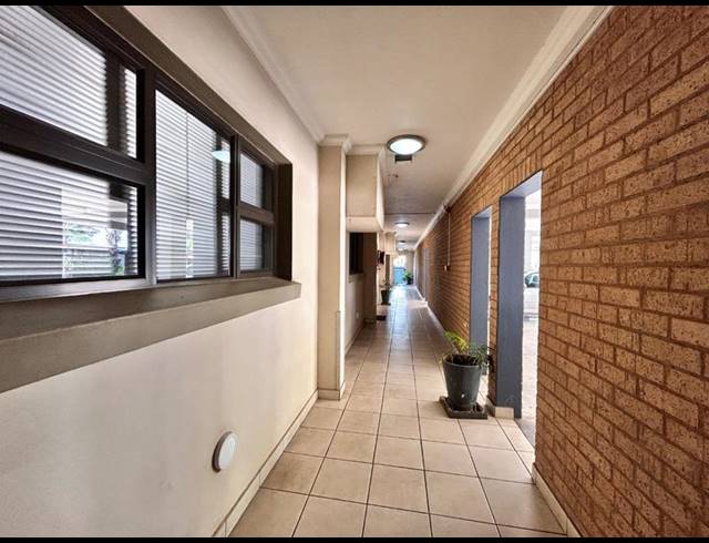 2 BEDROOM APARTMENT FOR SALE IN SCHOEMANSVILLE